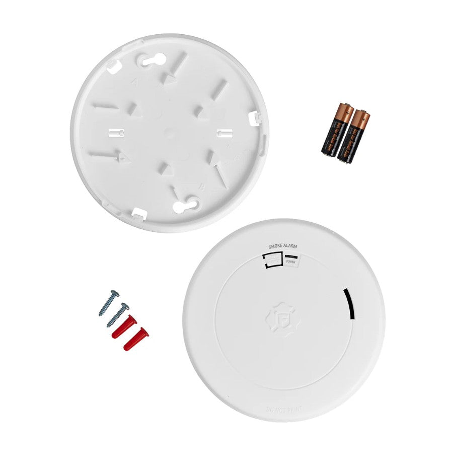 BRK SM200 Low Profile Smoke Detector with Replaceable Battery